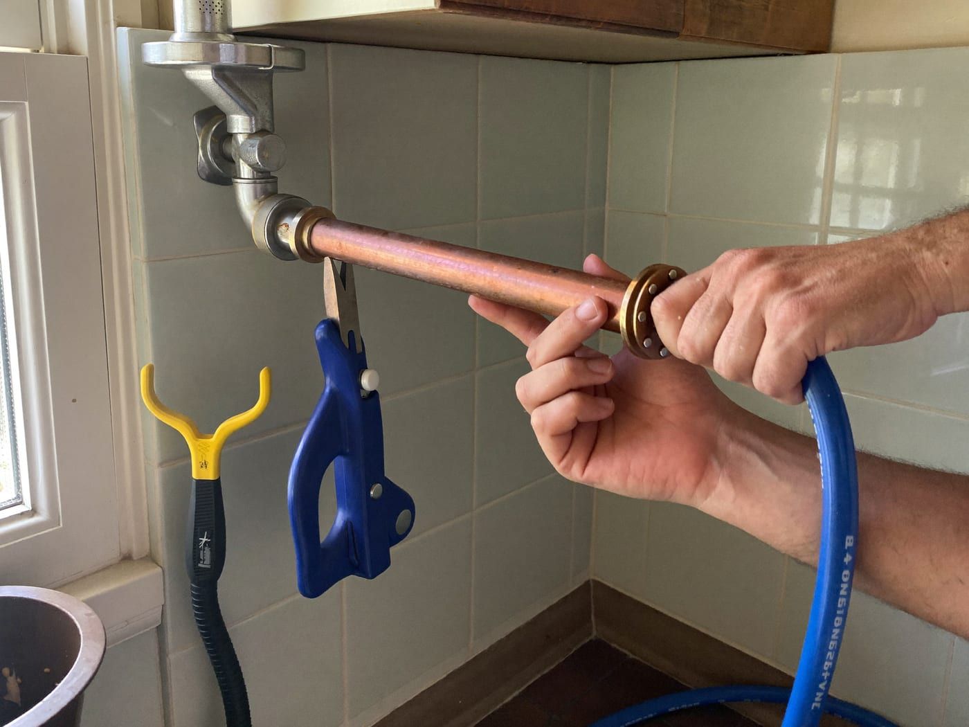 kitchen pipe repair